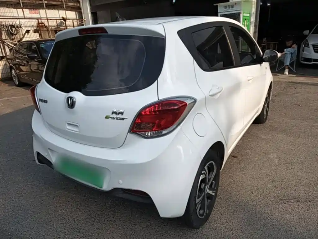 Changan Benben E-Star — миниатюра 7