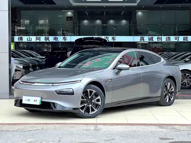 2022 Xpeng P7