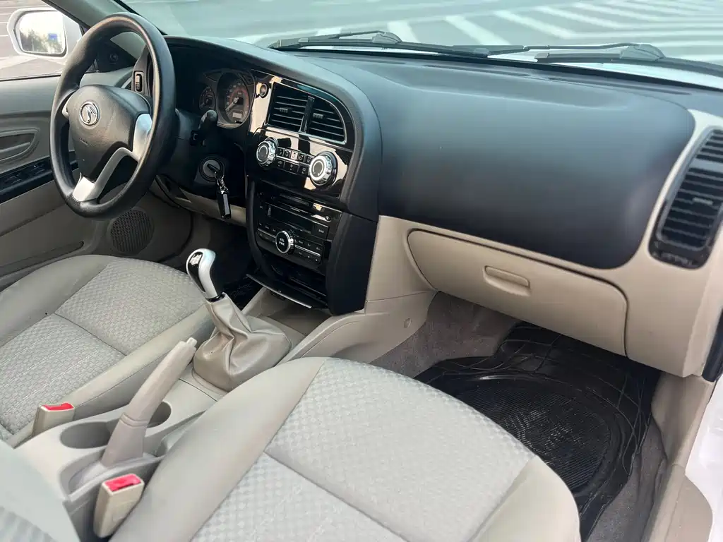 Soueast V3 2011 1.5L MT Comfort