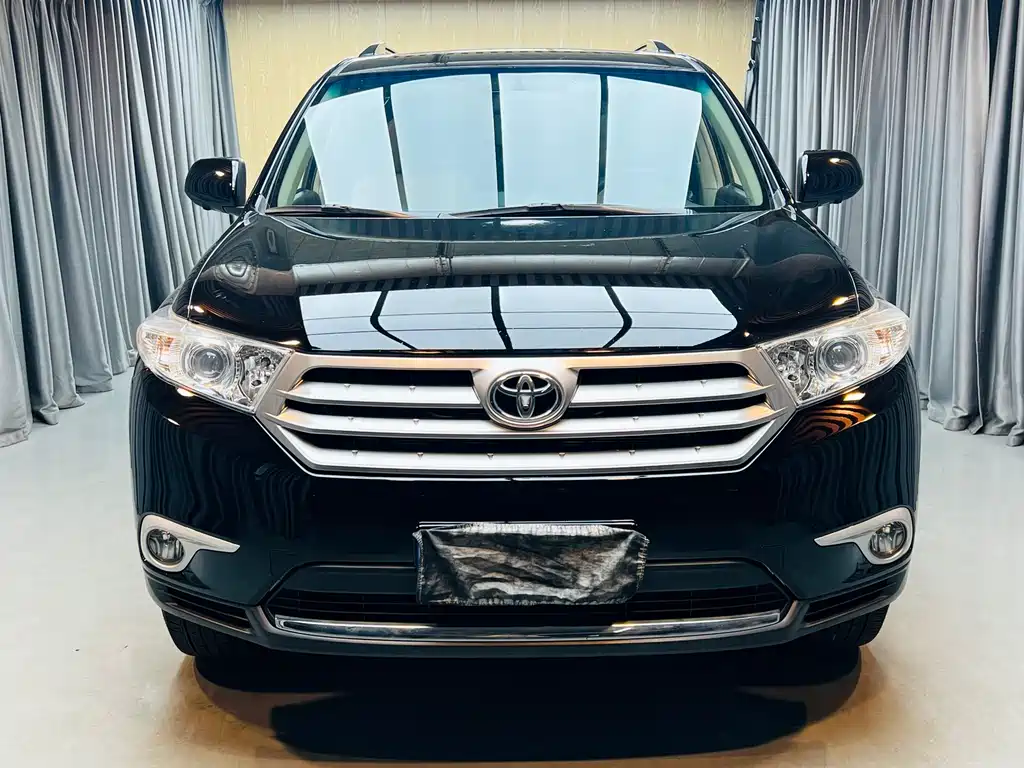 Toyota Highlander 2012 2.7L 7 мест Luxury
