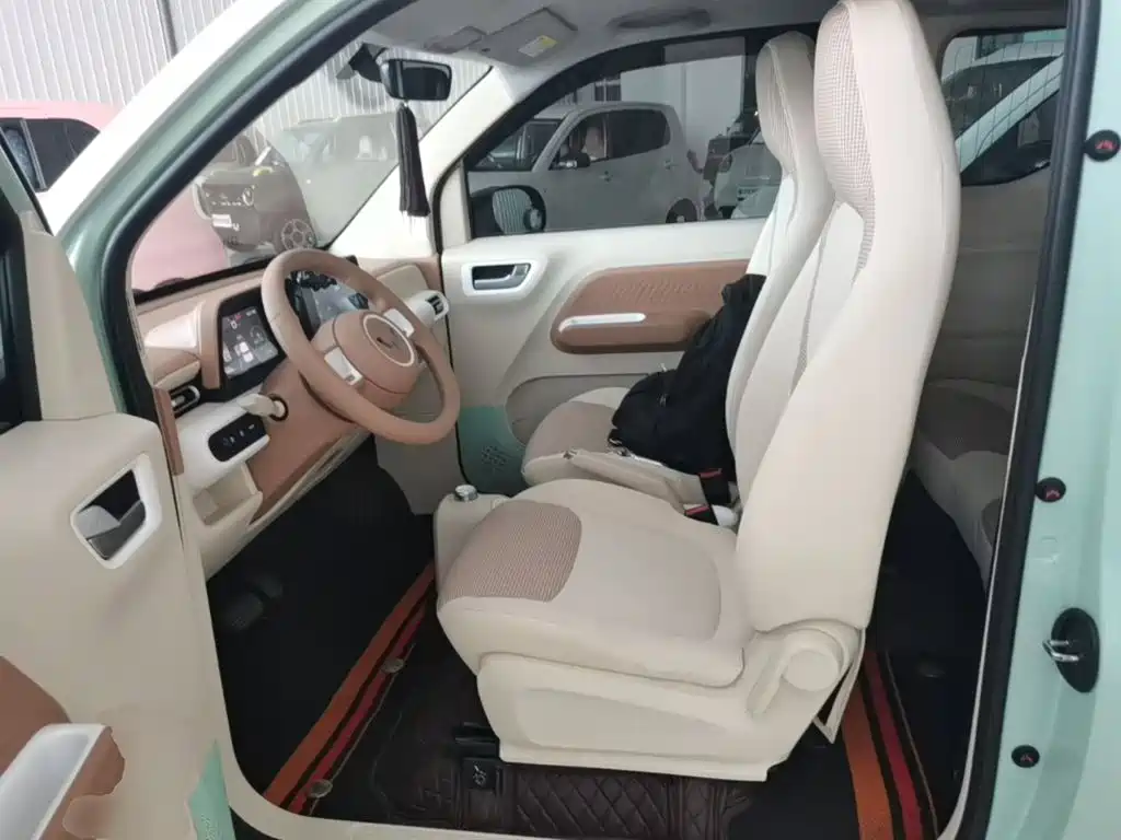Wuling MINIEV — миниатюра 15