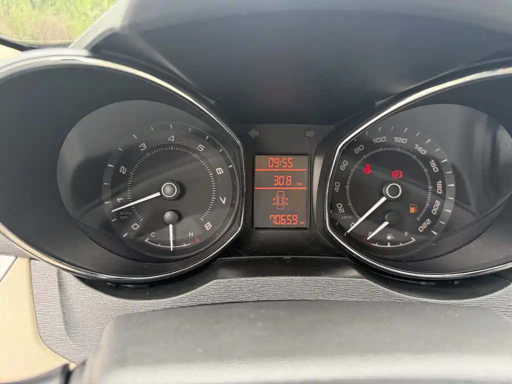 Chery Arrizo 7 — миниатюра 11