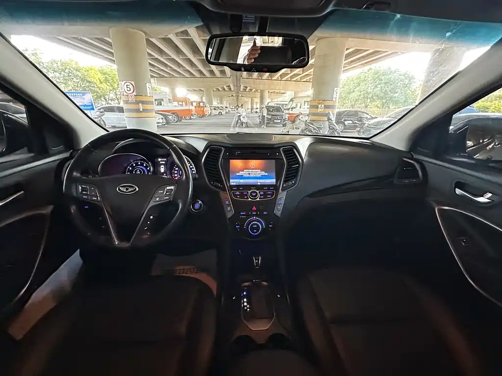 Hyundai Santa Fe (Import) — миниатюра 8