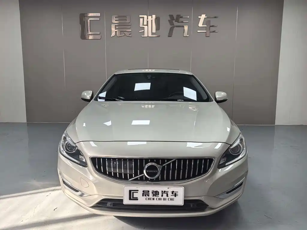 Volvo S60 — миниатюра 2