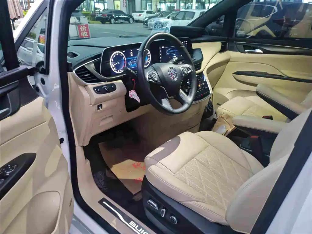 Buick GL8 — миниатюра 5
