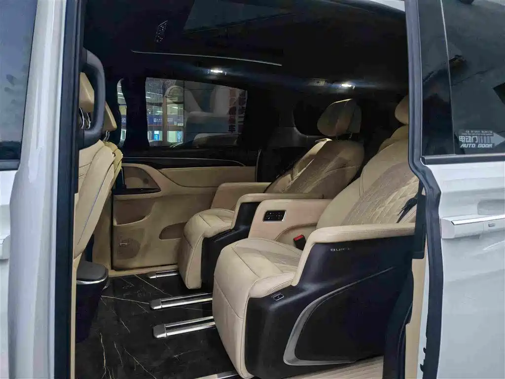 Buick GL8 — миниатюра 7