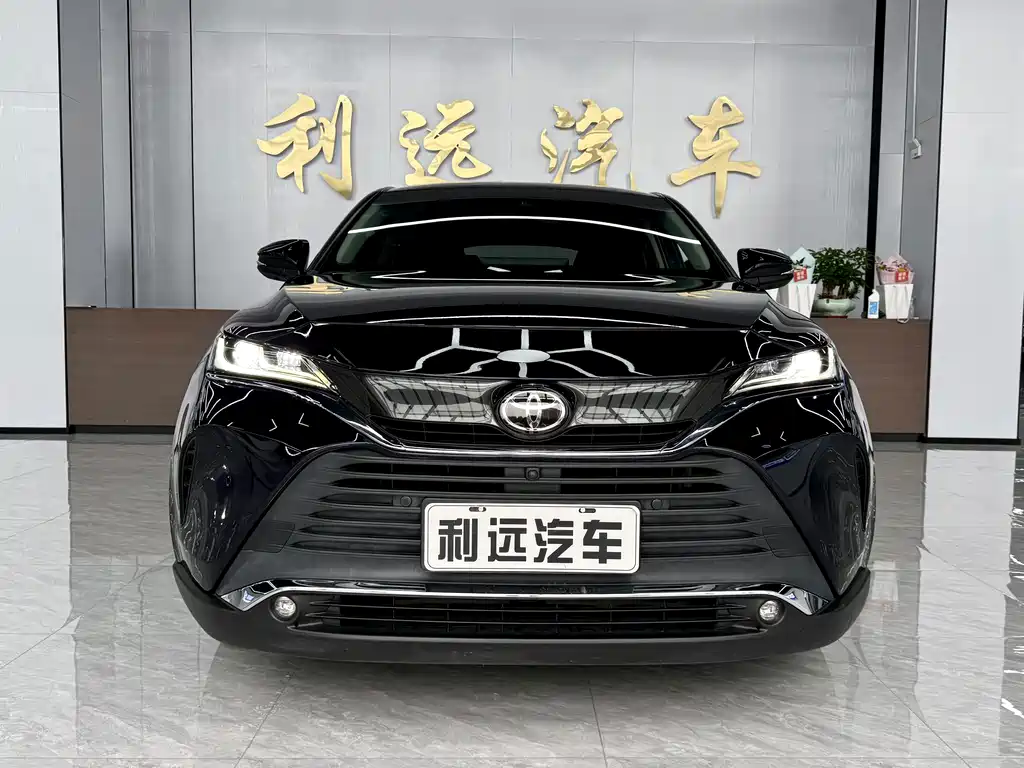 Toyota Harrier — миниатюра 2
