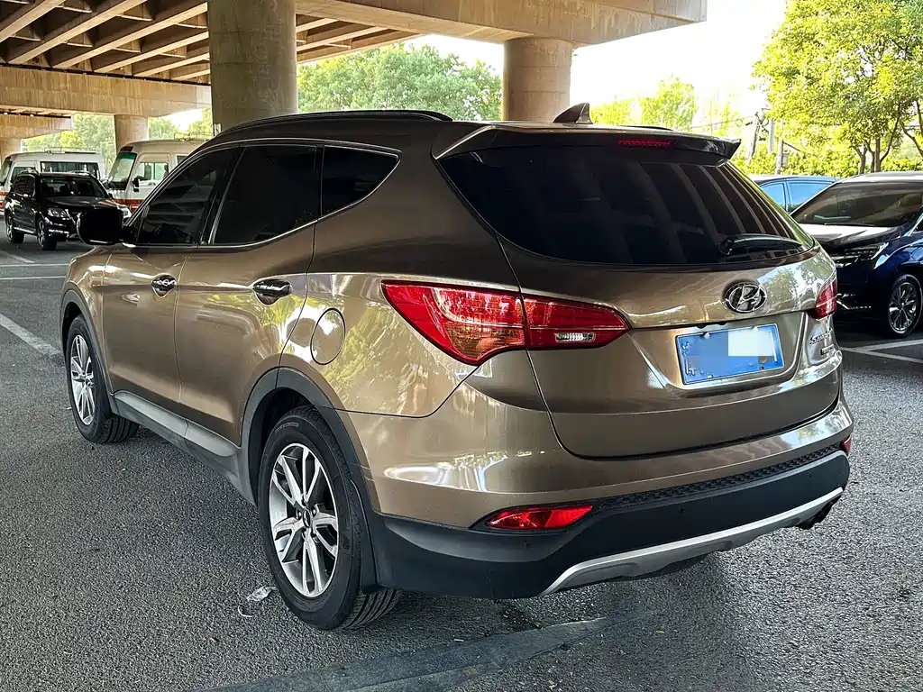 Hyundai Santa Fe (Import) — миниатюра 6