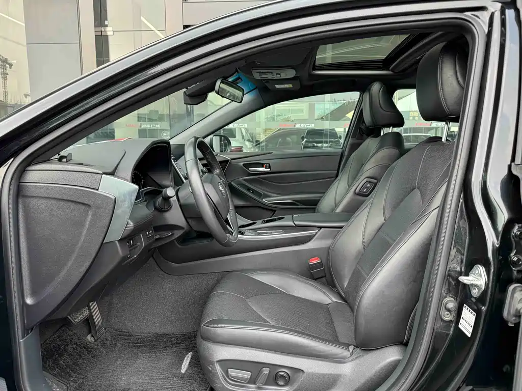 Toyota Avalon — миниатюра 4