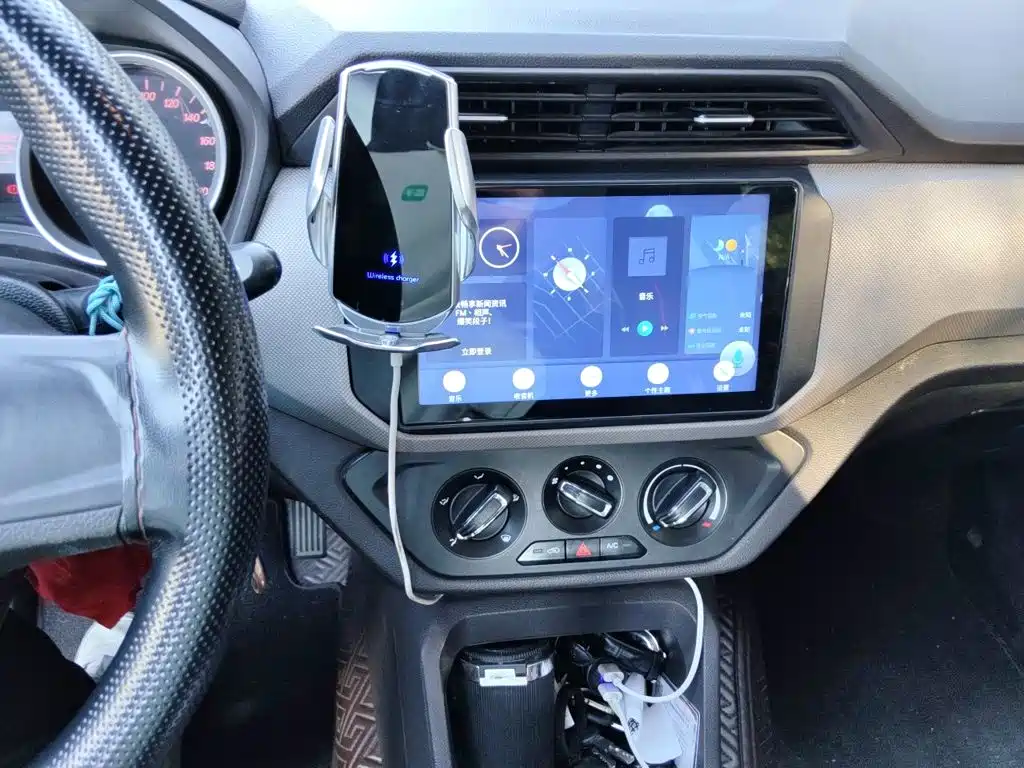 Wuling Hongguang — миниатюра 14