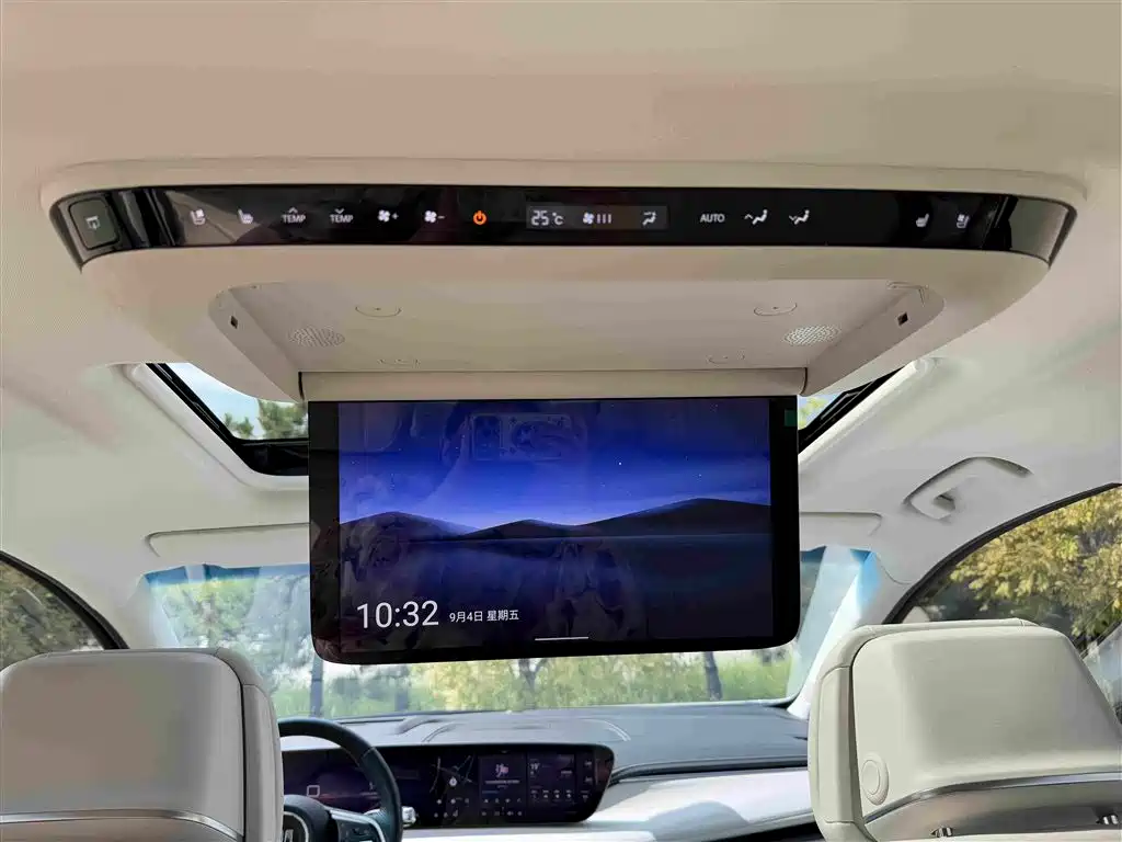 Buick GL8 Hybrid — миниатюра 17