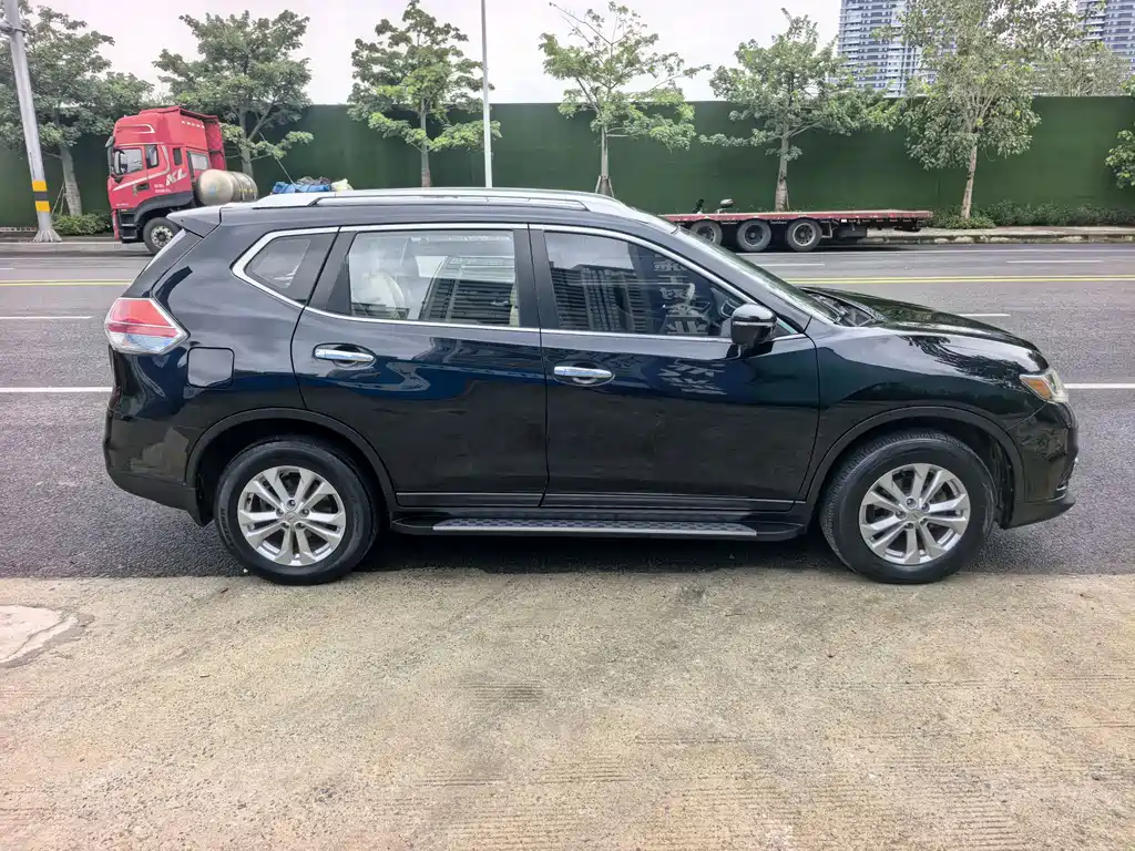 Nissan X-Trail — миниатюра 4