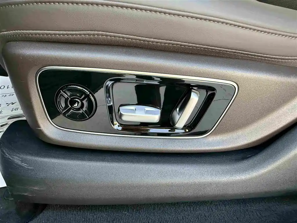 Li Auto Li L9 — миниатюра 10