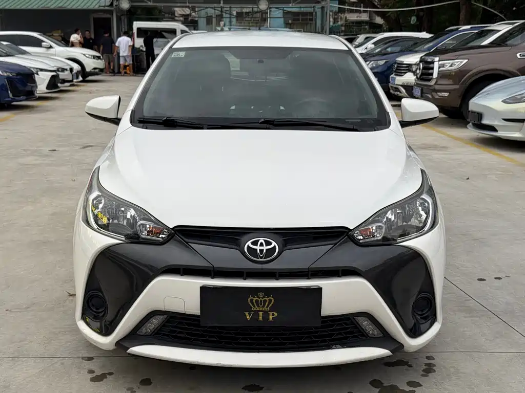 Toyota Yaris L — миниатюра 3