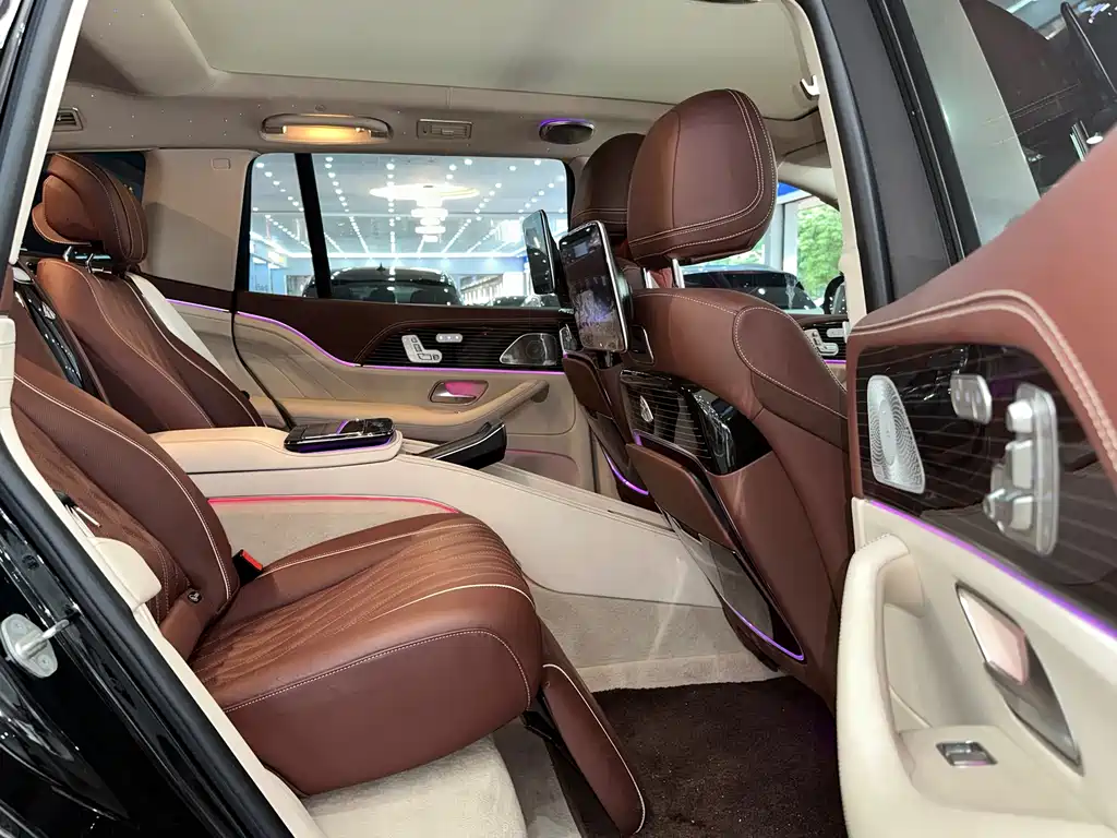 Mercedes-Benz GLS — миниатюра 9
