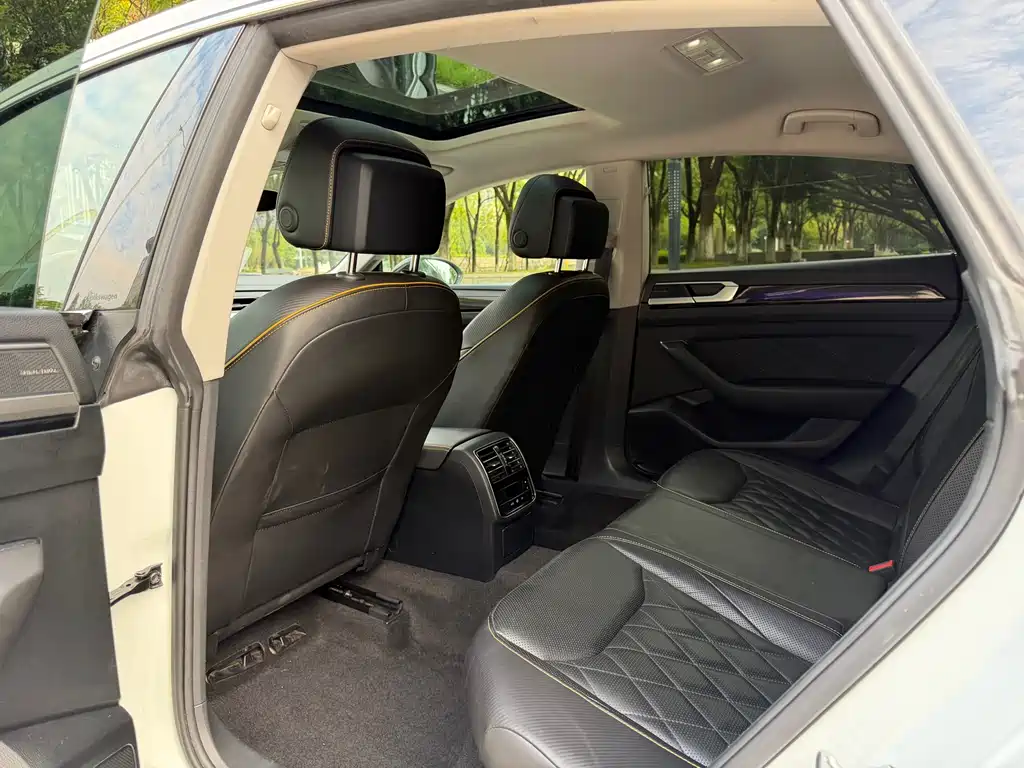 Volkswagen CC — миниатюра 10