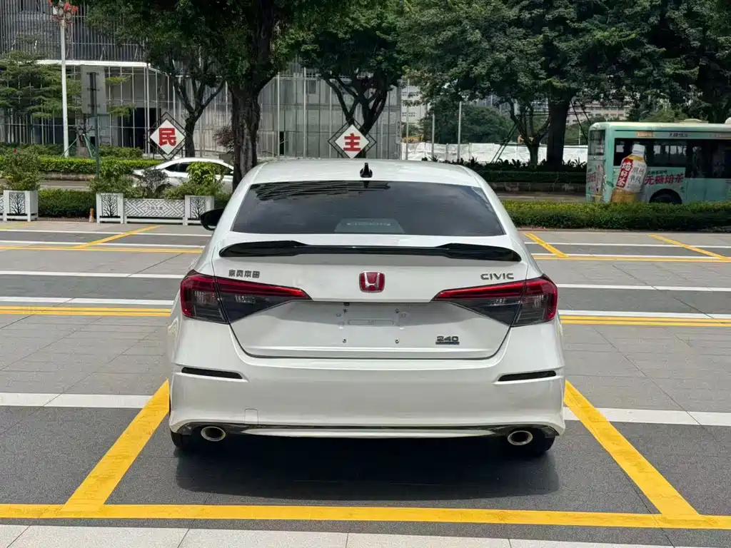Honda Civic — миниатюра 5