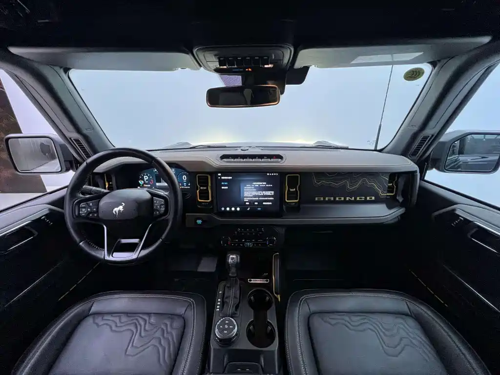 Ford Bronco — миниатюра 17
