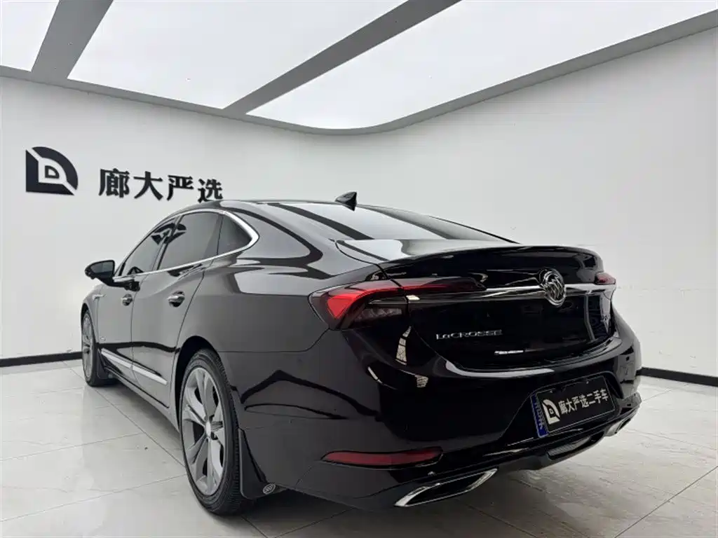 Buick LaCrosse 2022 Avenir