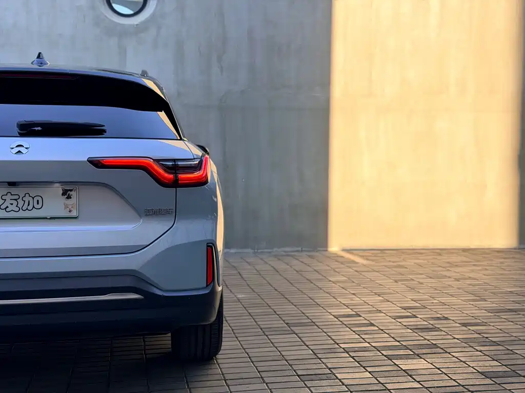 NIO ES6 — миниатюра 8