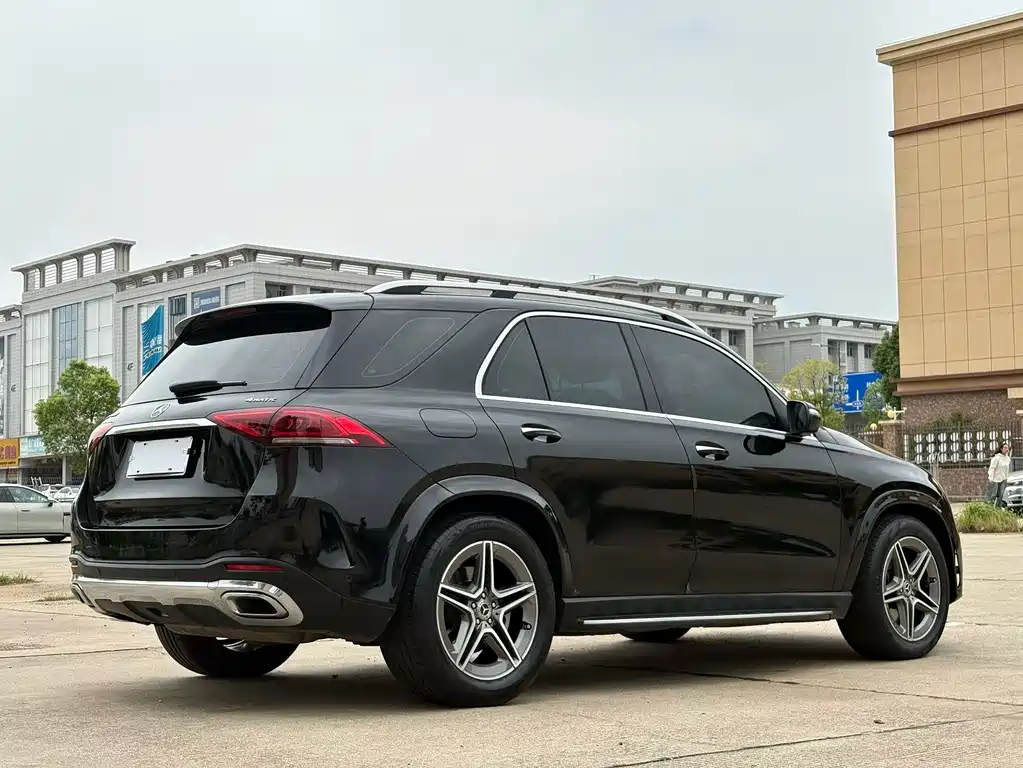 Mercedes-Benz GLE (Import) — миниатюра 9