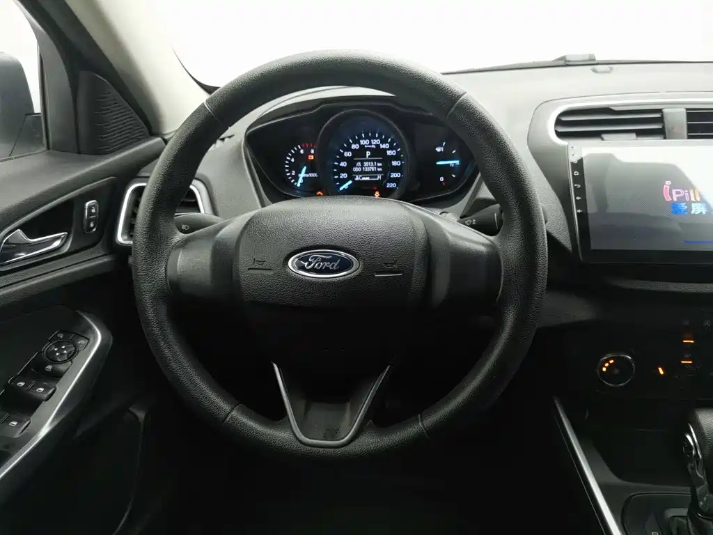 Ford Escort — миниатюра 11