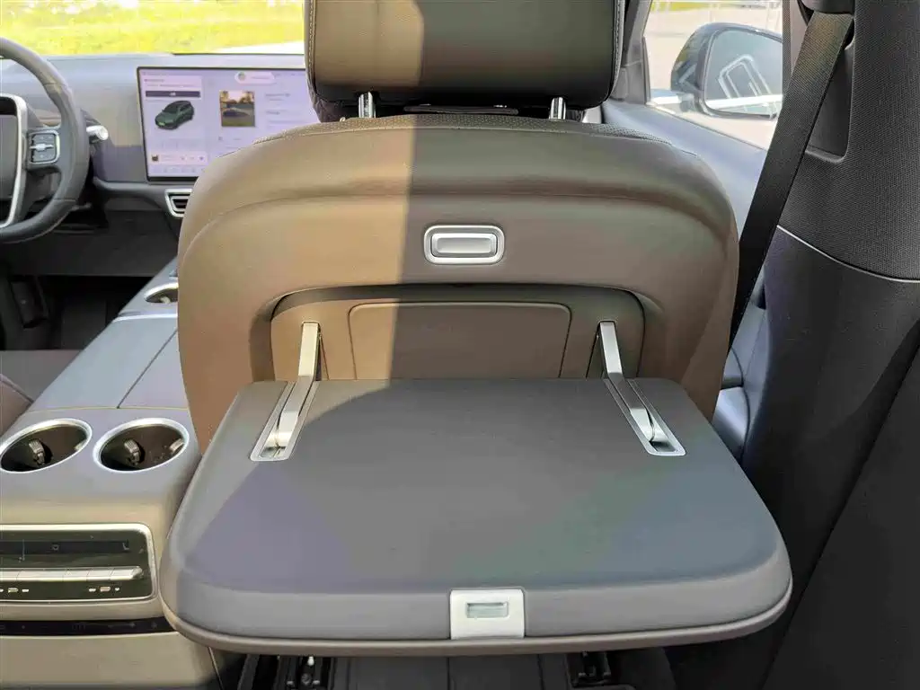Li Auto Li L9 — миниатюра 12