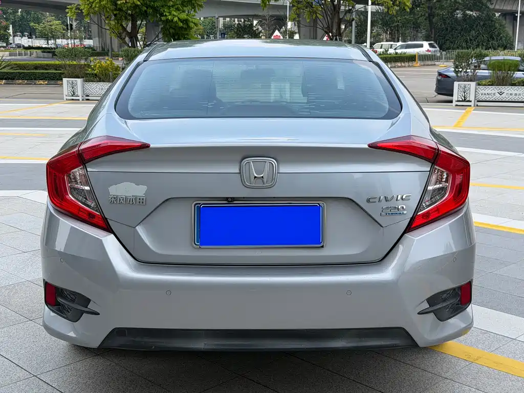 Honda Civic — миниатюра 5
