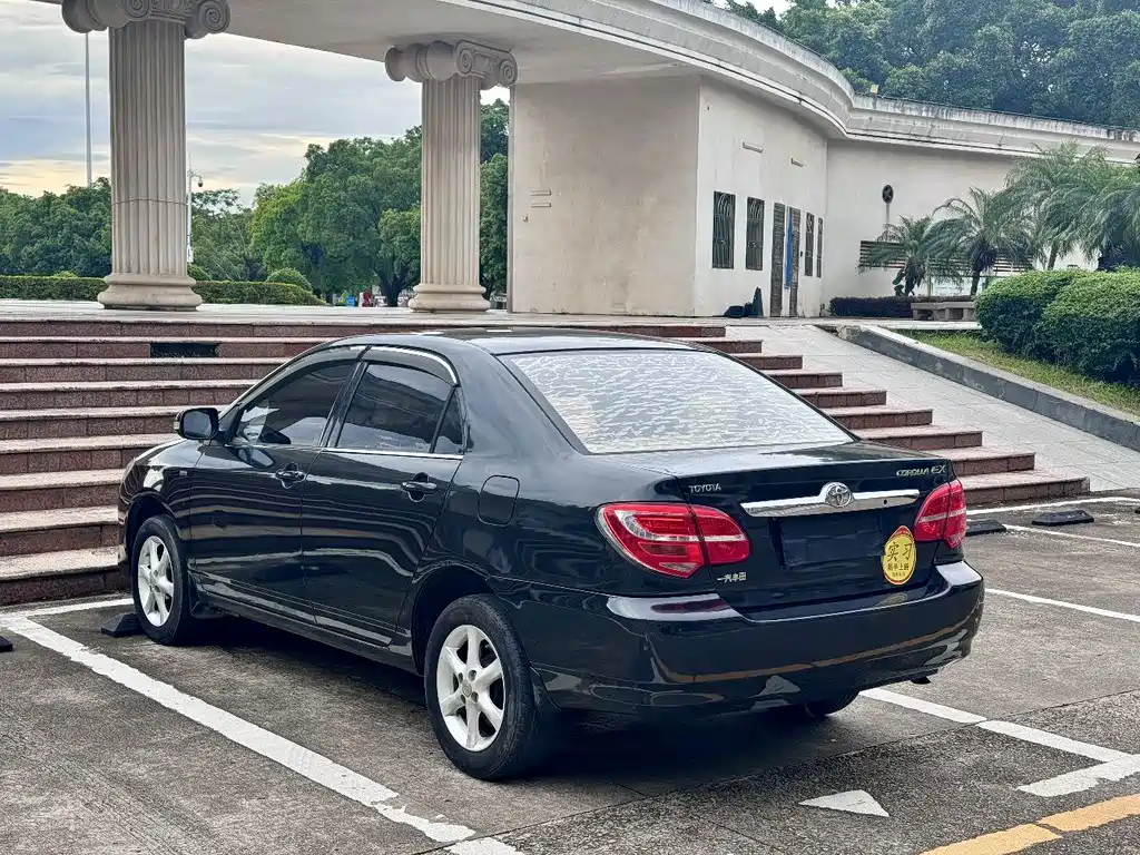 Toyota Corolla — миниатюра 11