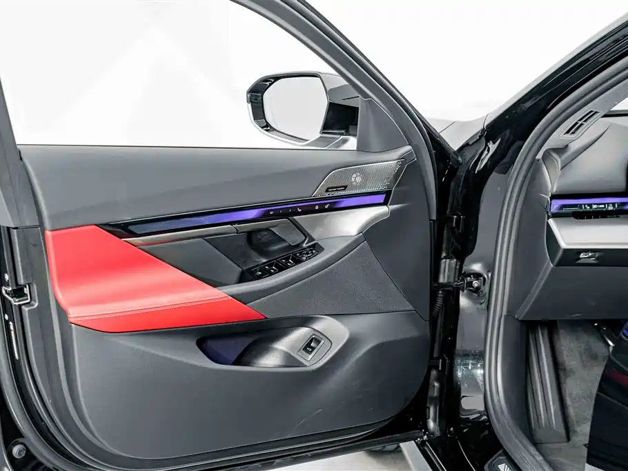 BMW 5 Series — миниатюра 17