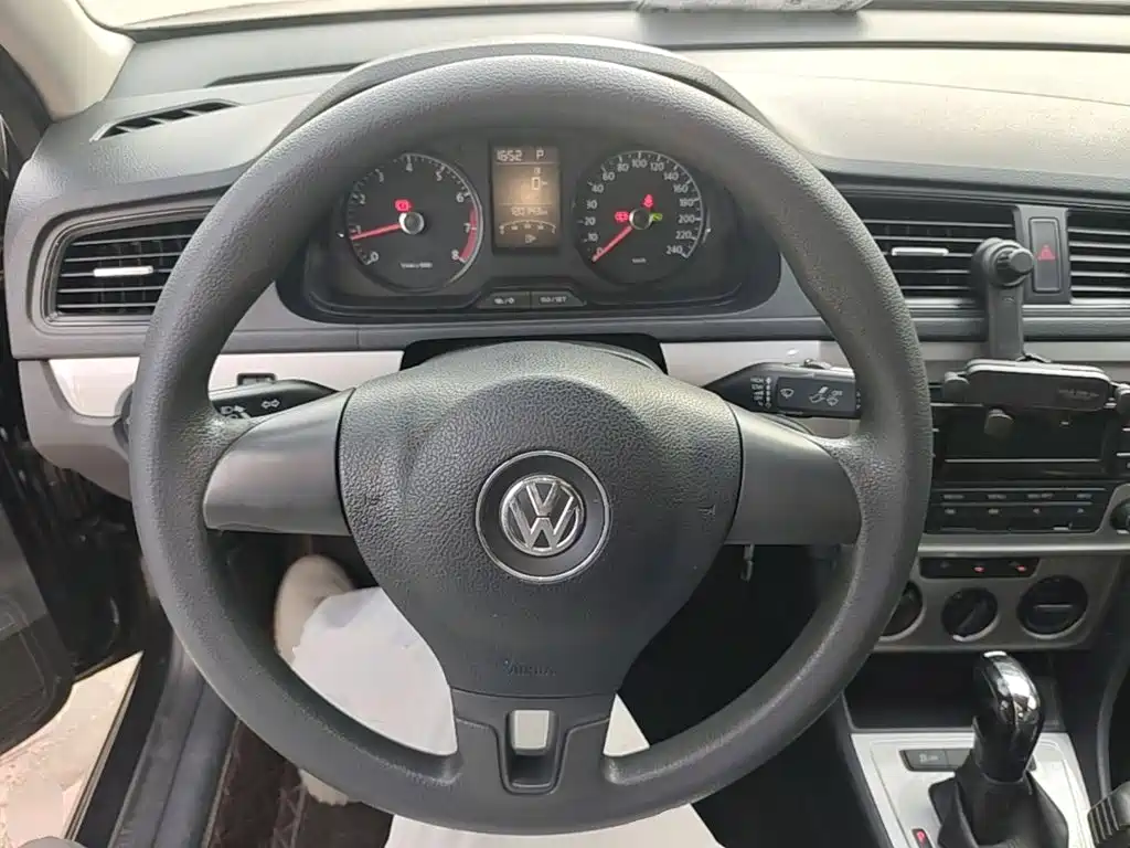 Volkswagen Lavida — миниатюра 11