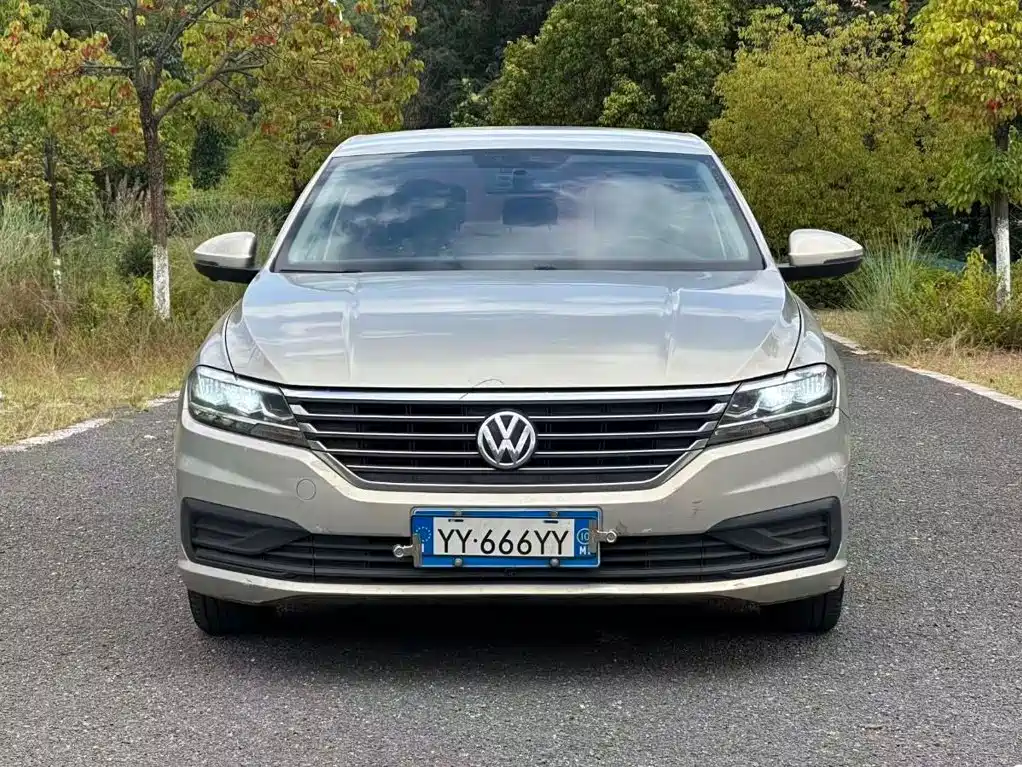 Volkswagen Lavida — миниатюра 2