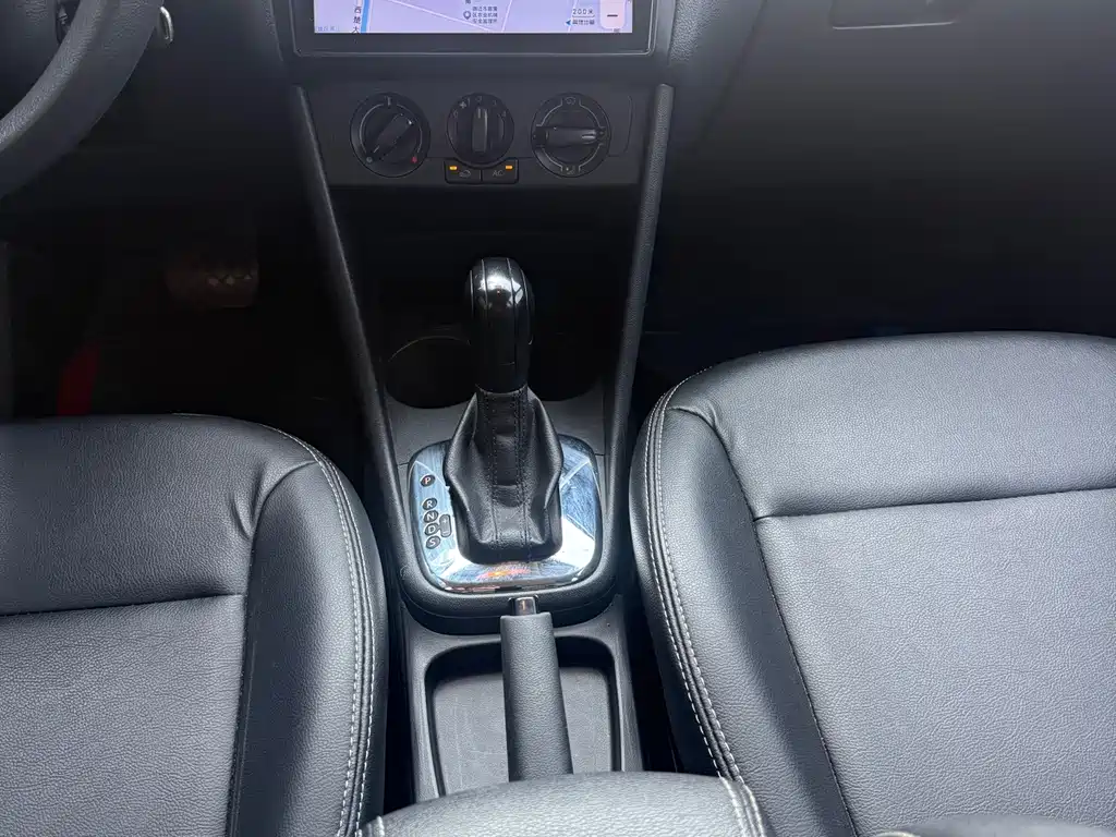 Volkswagen Polo — миниатюра 11