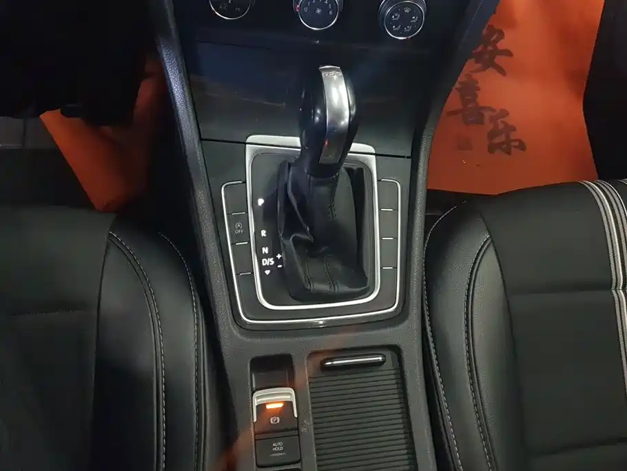 Volkswagen Golf — миниатюра 16