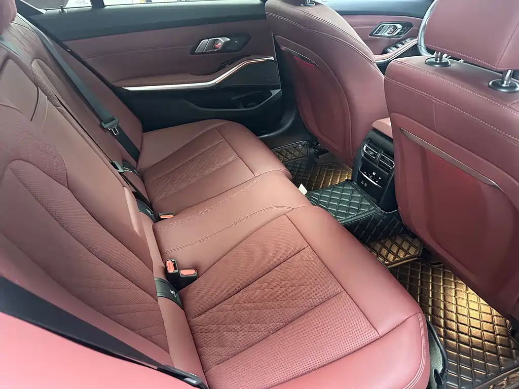 BMW 3 Series — миниатюра 13