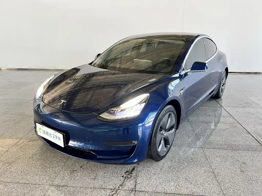 Tesla Model 3 — миниатюра 11