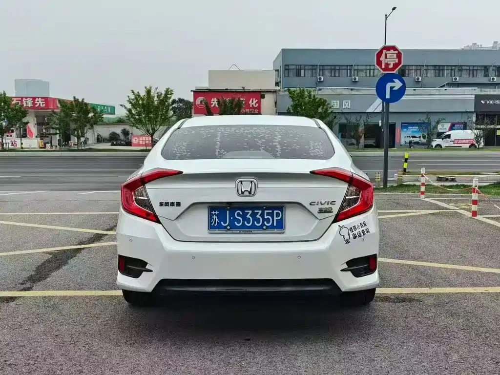 Honda Civic — миниатюра 9