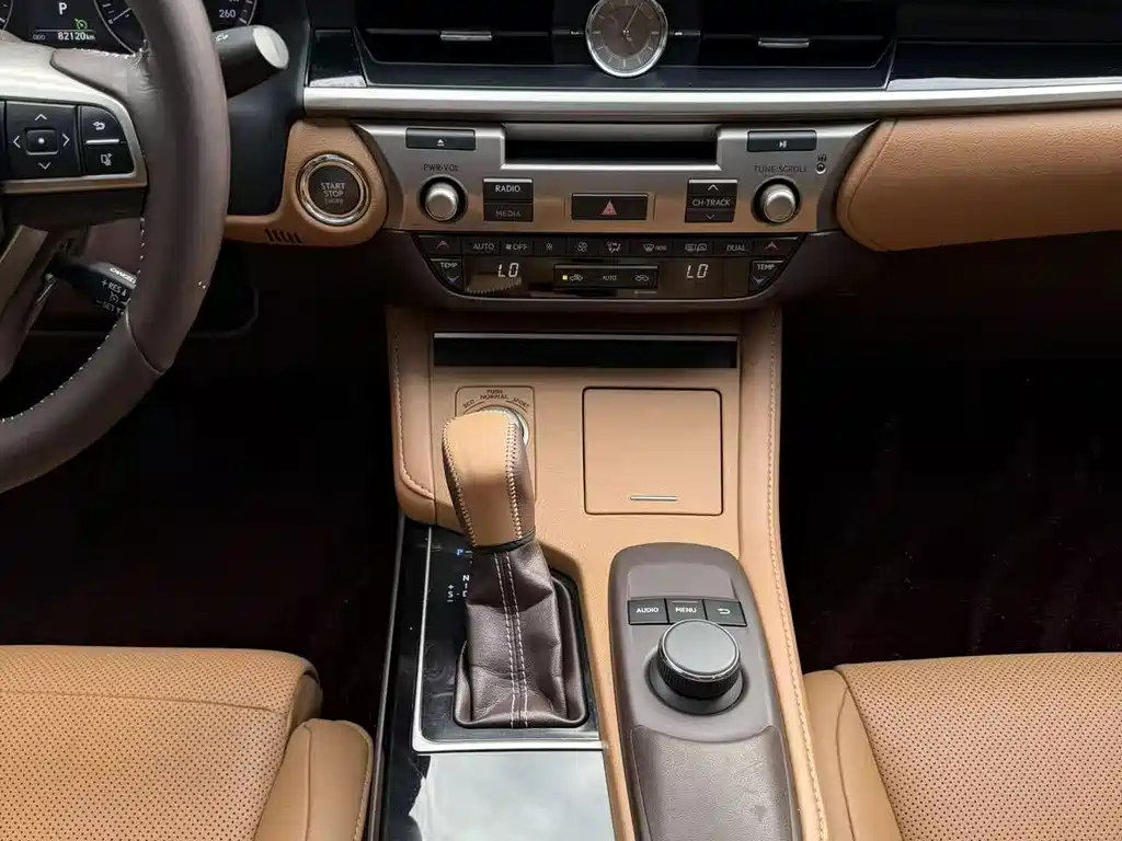 Lexus ES — миниатюра 18