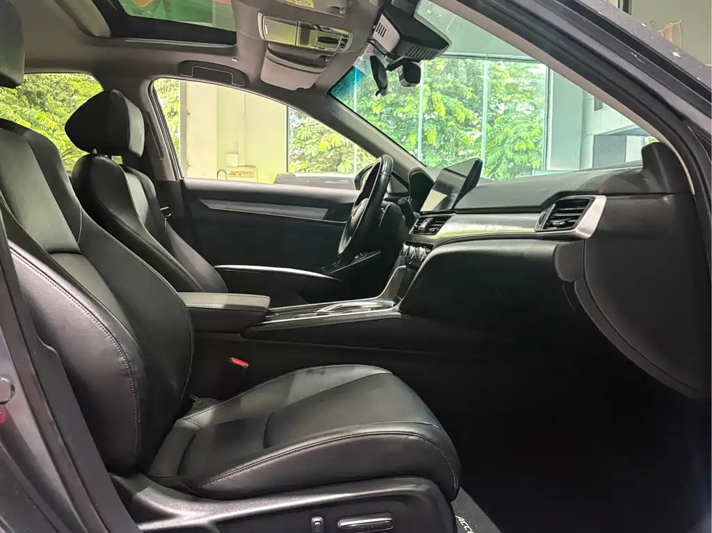 Honda Accord — миниатюра 21