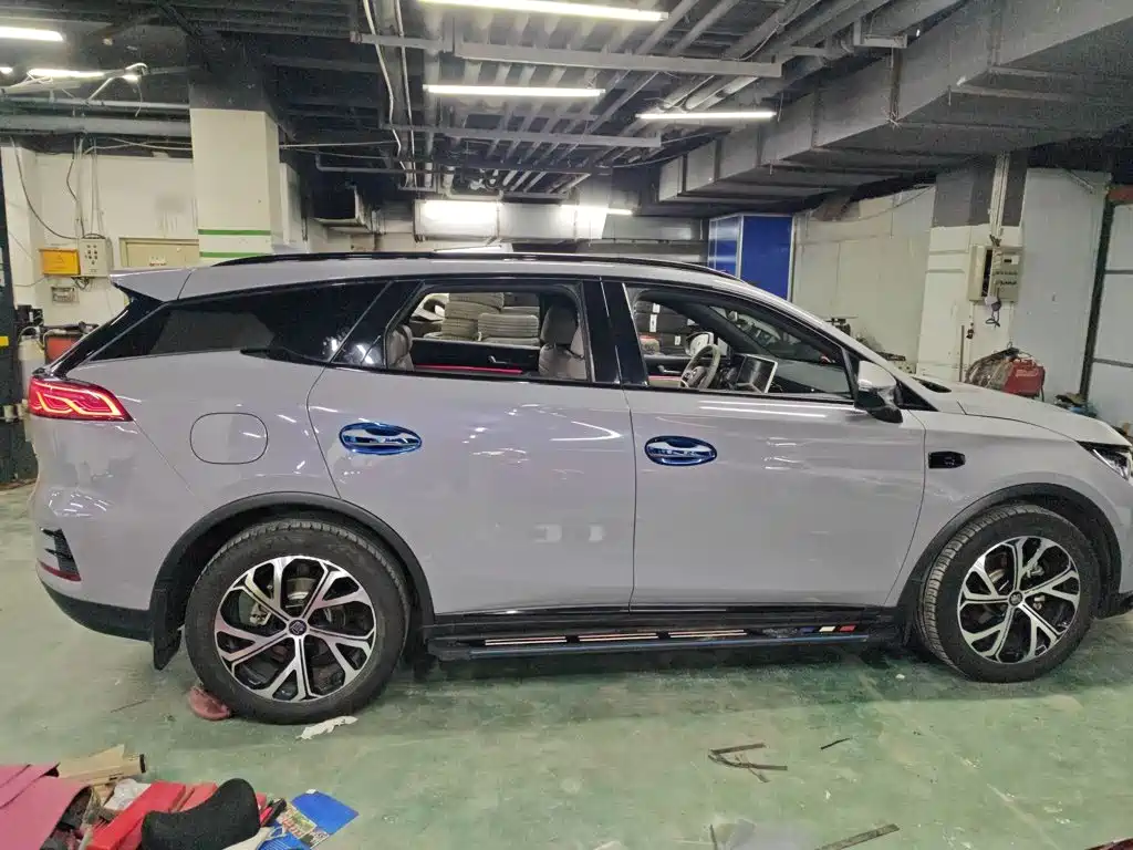 BYD Tang New Energy — миниатюра 10