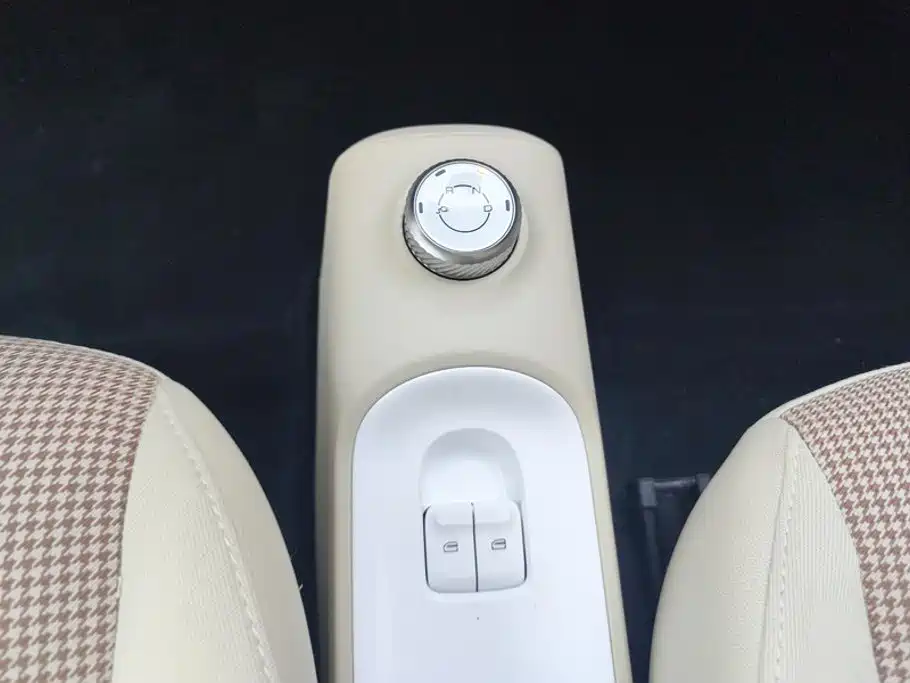 Wuling MINIEV — миниатюра 16