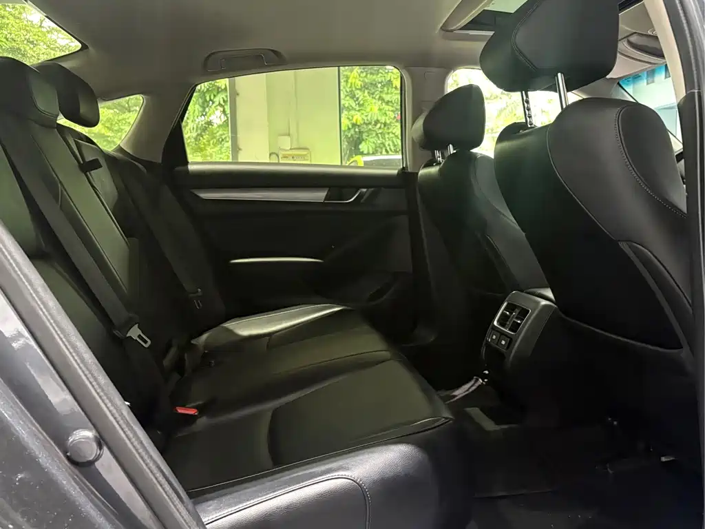 Honda Accord — миниатюра 22