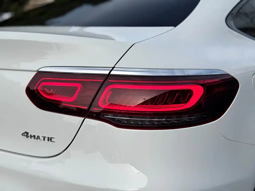 Mercedes-Benz GLC Coupe — миниатюра 23
