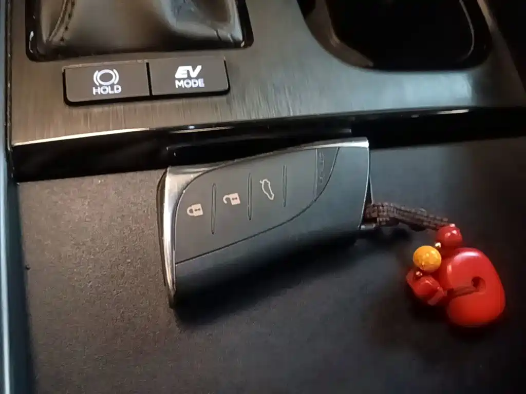 Lexus ES — миниатюра 9