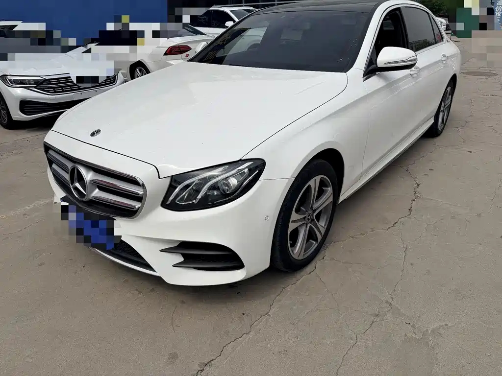 Mercedes-Benz E-Class — миниатюра 2
