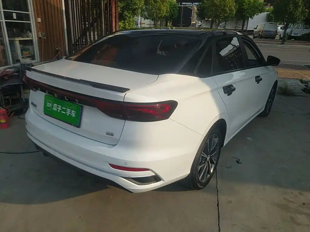 Geely Emgrand — миниатюра 7