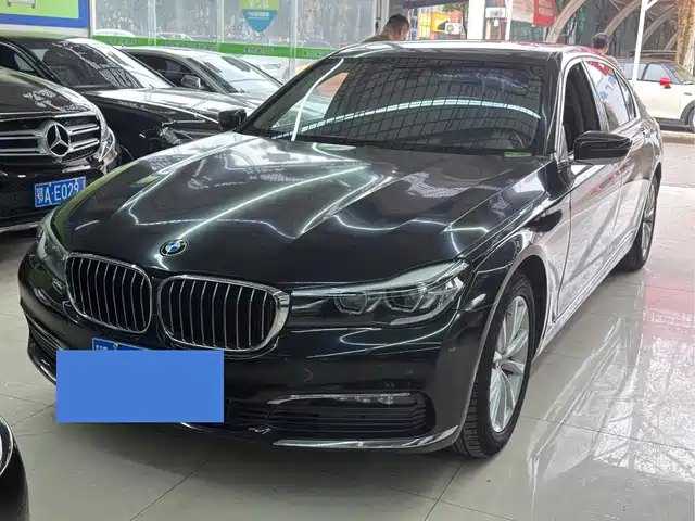 BMW 7 SERIES