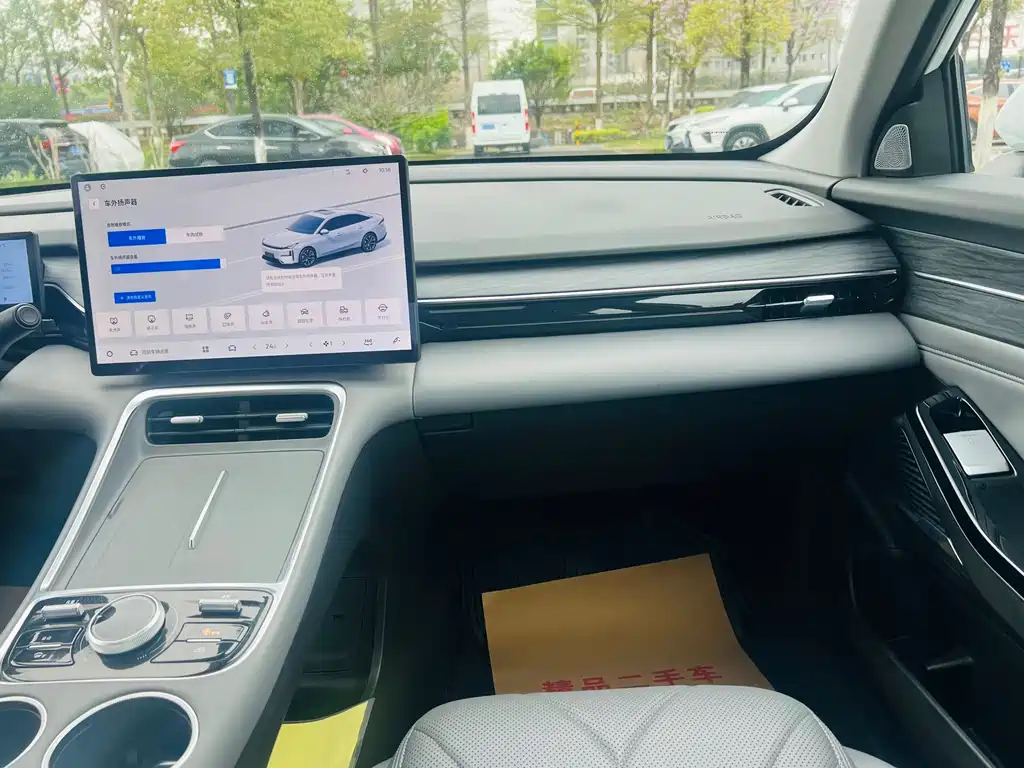 GEELY GALAXY GALAXY L6