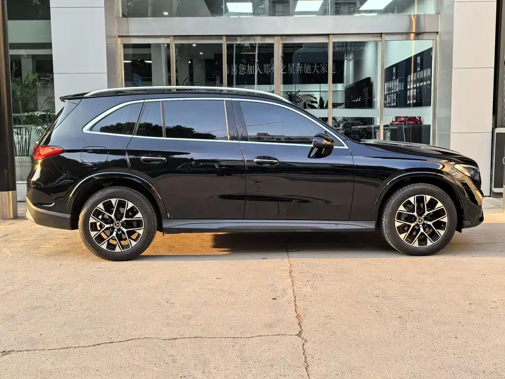 Mercedes-Benz GLC — миниатюра 8