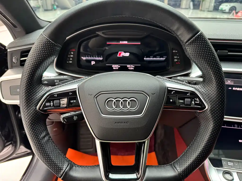 AUDI A7L